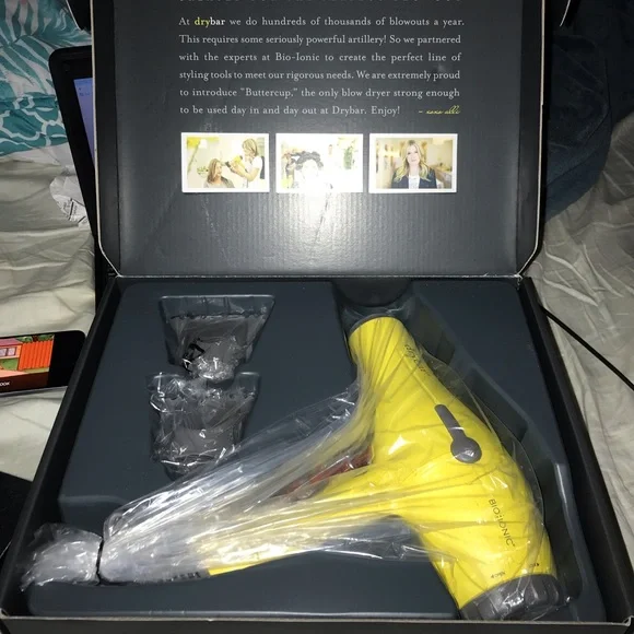 BRAND NEW- Drybar Buttercup Blowdryer - Picture 2 of 2